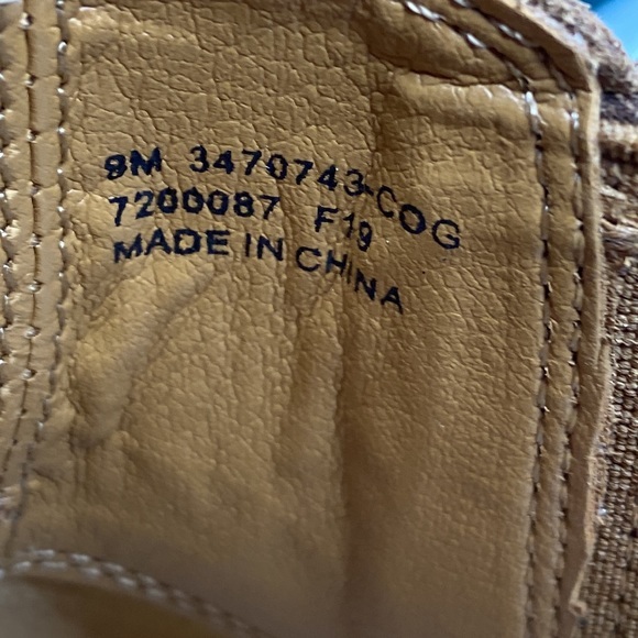 Gorgeous NWT Frye and Co. Women's Kaye Chelsea Boot‎ - Picture 11 of 11